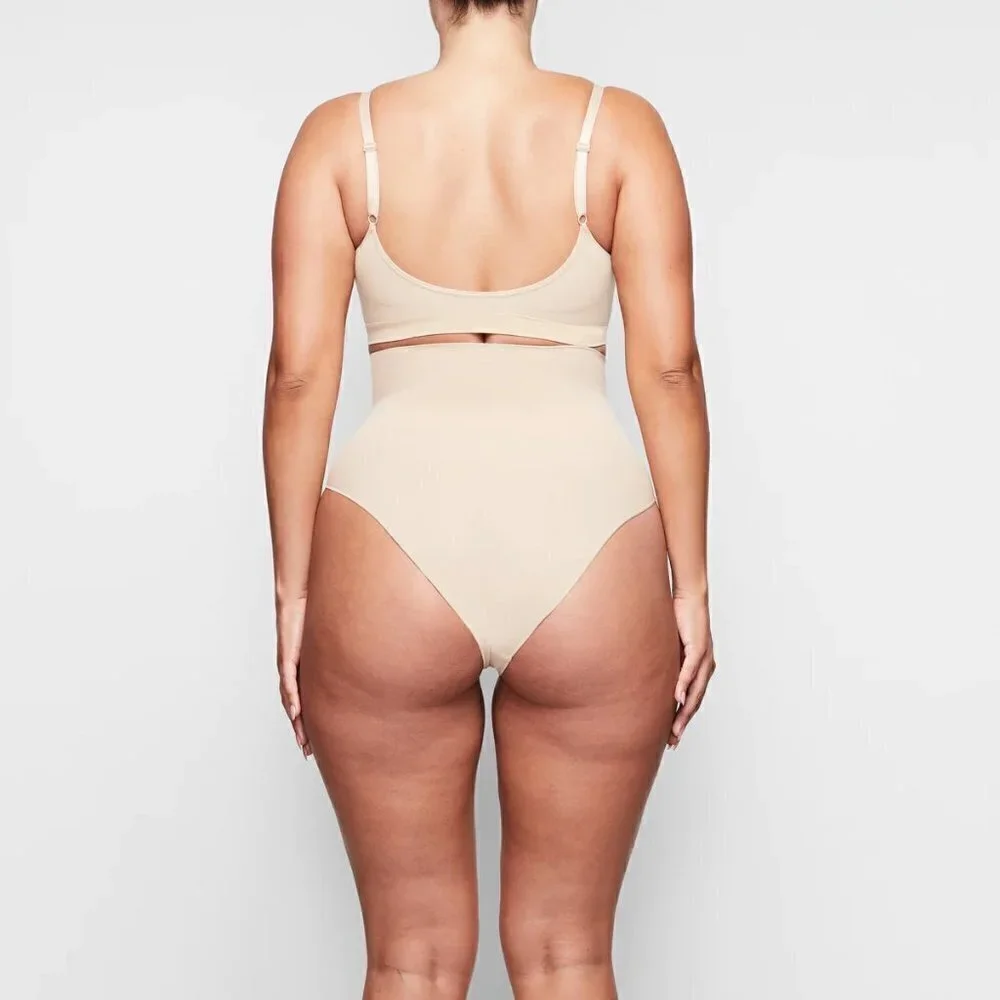 SKIMS Sculpting High Waist Briefs in Clay Size Small / Medium